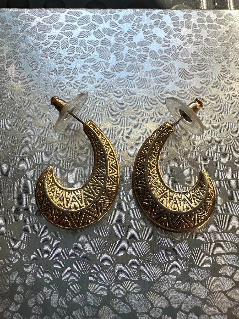 Gold Plated Tribal Puff Earrings. Vintage 70’s Style Aztec Etching
